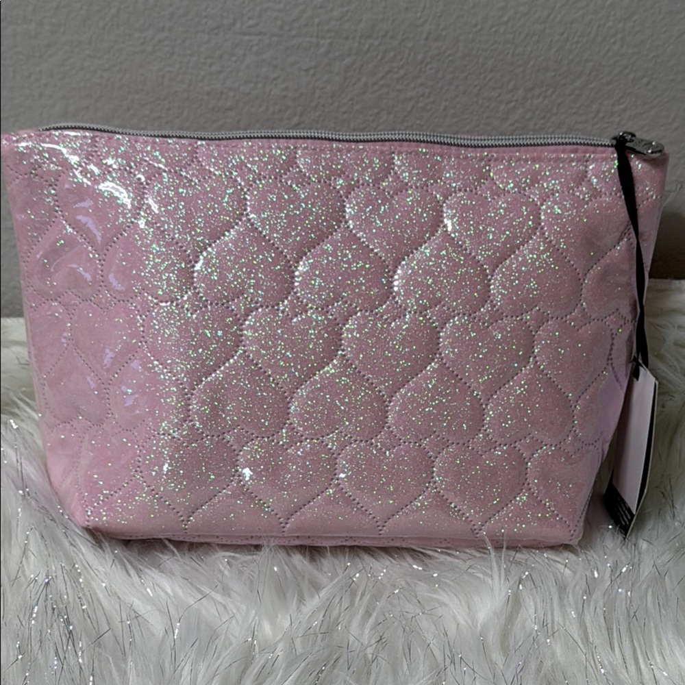 ✨ Bebe Glittery Pink Quilted Cosmetic Bag – Glam On the Go! ✨ - Picture 5 of 10